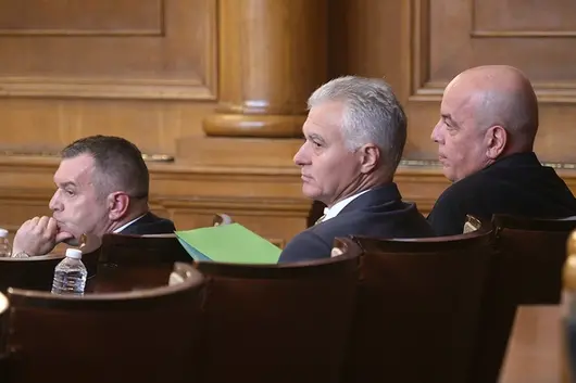 Шефът на ДАНС уличи кандидата на ПП-ДБ за управител на НЗОК в лъжа