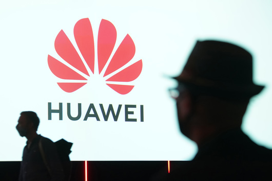ЕС обмисля задължителна забрана на 5G оборудването на Huawei 