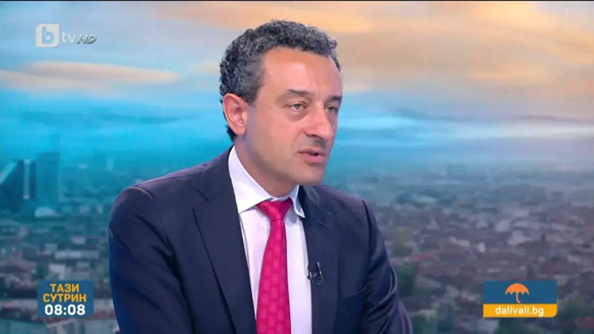 Лорер: ДПС иска да реабилитира Пеевски през конституционната комисия