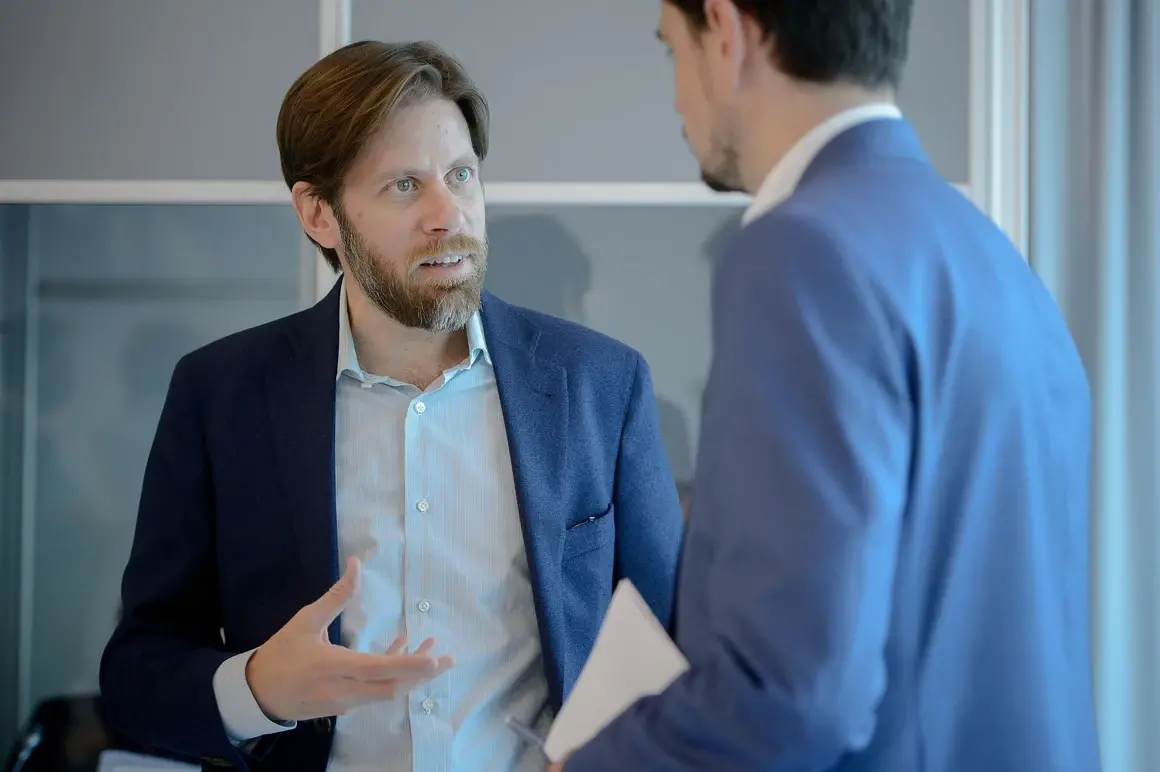 Матю Карничниг, Politico: Извън политиката си България има позитивен имидж в Европа