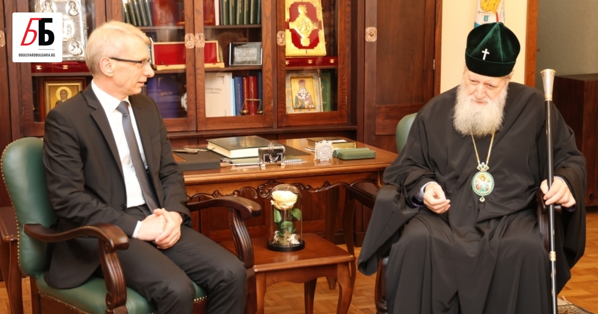 Премиерът Николай Денков се срещна с патриарх Неофит за първи