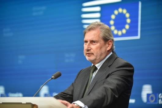 Европейският комисар по въпросите на бюджета и администрацията Йоханес Хан
