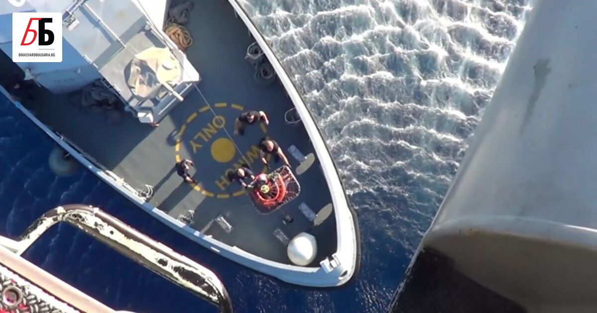 78 мъртви тела на мигранти в морето. Стотици души, които