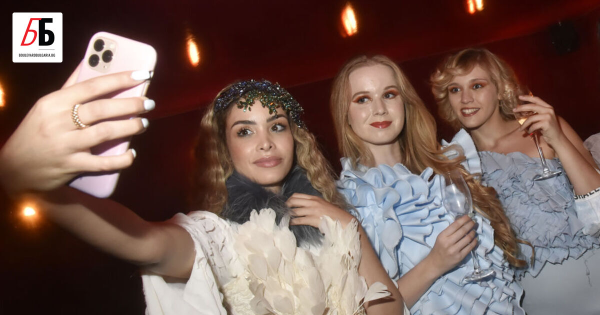 В последно време във Франция е залята от цяла вълна