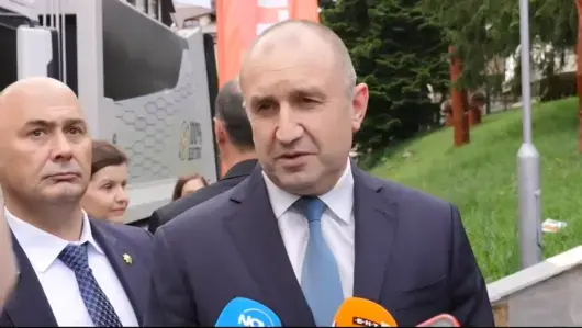 Радев не пожела да коментира избора на Сарафов, защото "има и други важни теми"