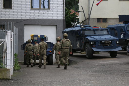 Силите на НАТО в Косово са готови да се намесят