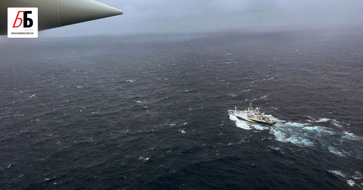 Спасителната мисия за изчезналия батискаф Титан е открила отломки, разпръснати