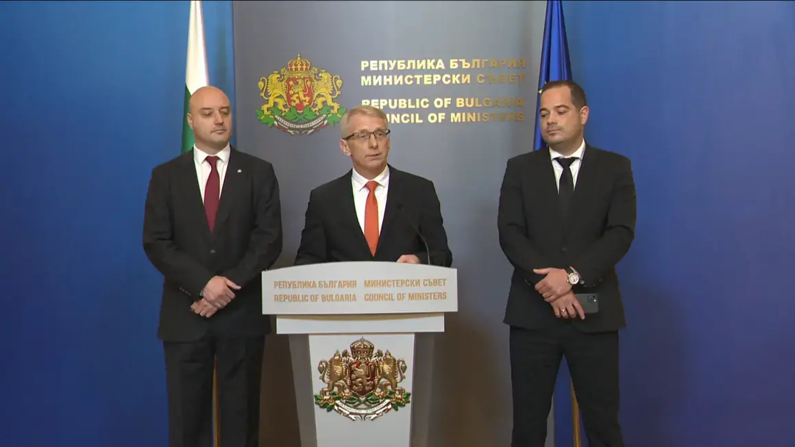Кабинетът порица "Възраждане" и поиска Радев и партиите да реагират на призивите за насилие