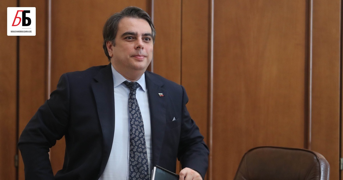 Министърът на финансите Асен Василев е осъден на първа инстанция