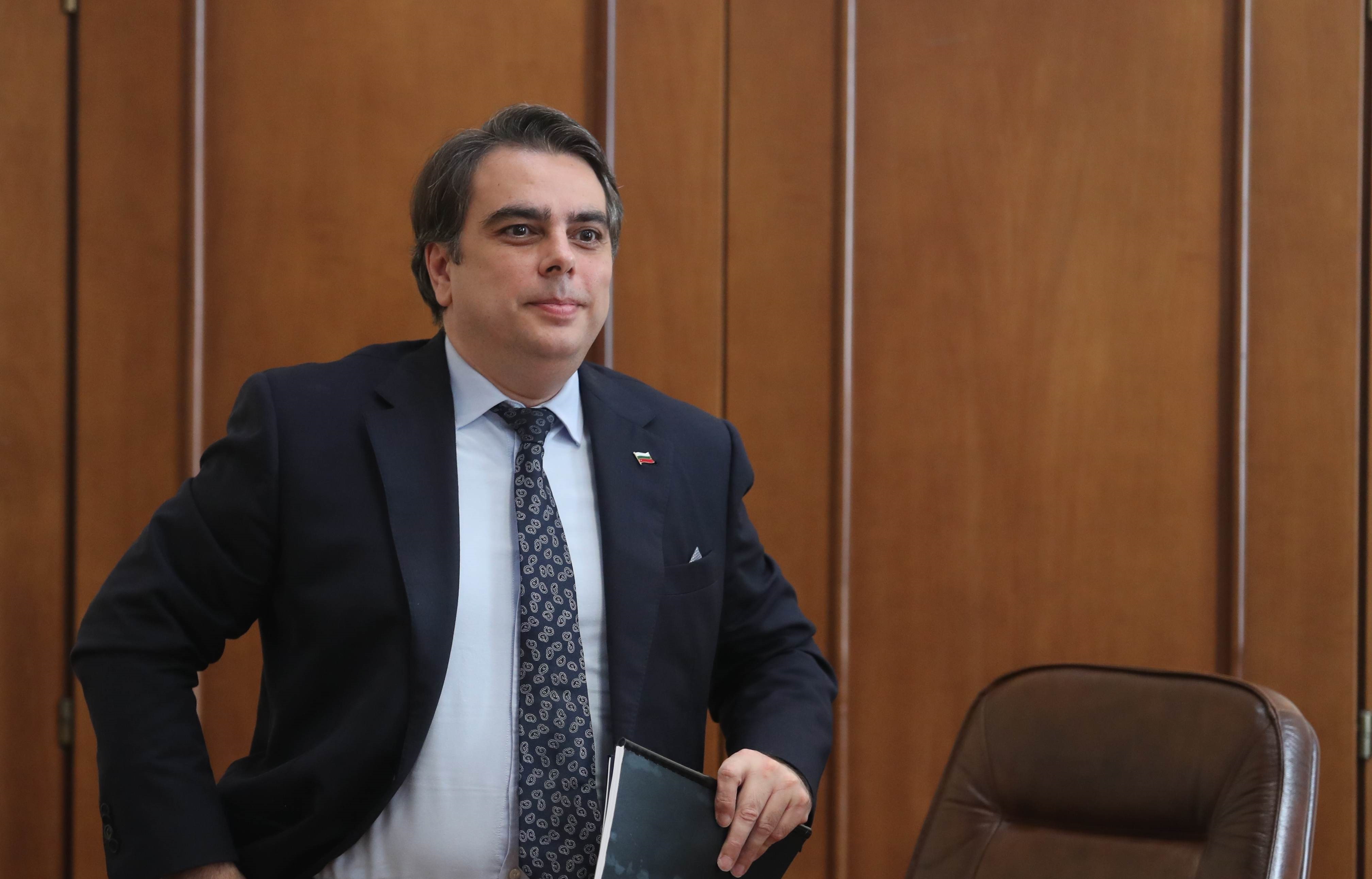  ГЕРБ, ИТН и Възраждане умишлено пробиха бюджета на Асен Василев