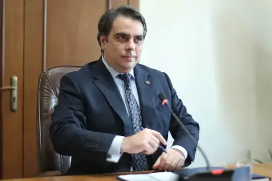 Край на ниския ДДС от 9 %  за ресторантьорите, обяви Асен Василев