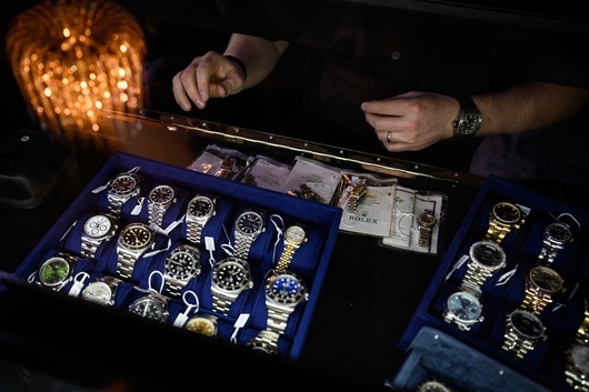 Фалшивите часовници стават все по-съвършени, а 50% от тях са на една конкретна марка