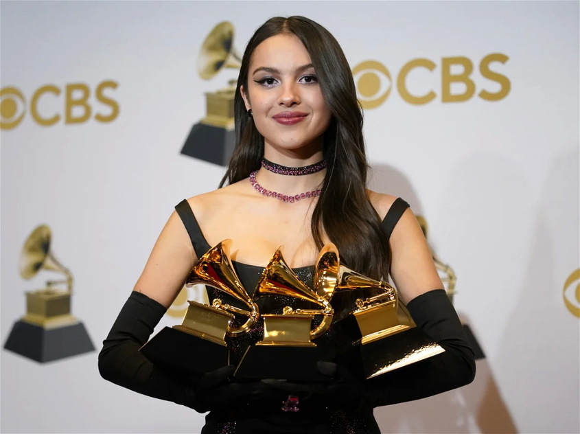 Оливия Родриго: Пътят на момичето от Disney до световна поп звезда не е лесен 
