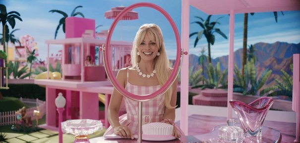Barbie завладя САЩ а сега и света Комедията на Грета Геруиг