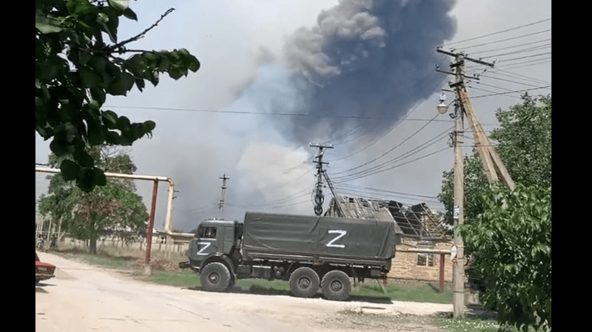 Нова атака в Крим: Ударен е голям руски склад за оръжие и гориво
