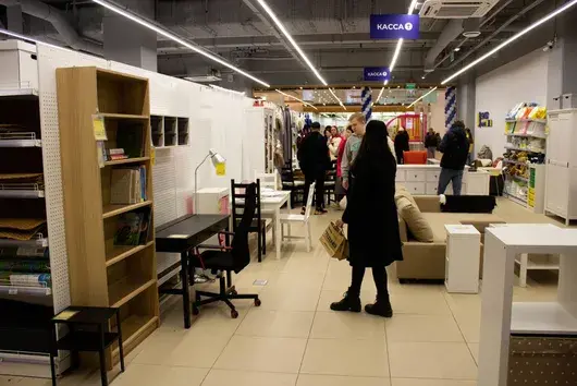 Руснаците не харесват местния заместител на IKEA - качеството е лошо и няма кюфтенца
