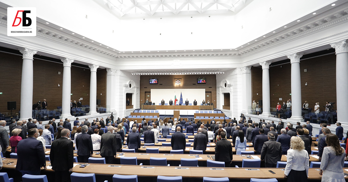 От 1 септември пленарните заседания на Народното събрание отново ще