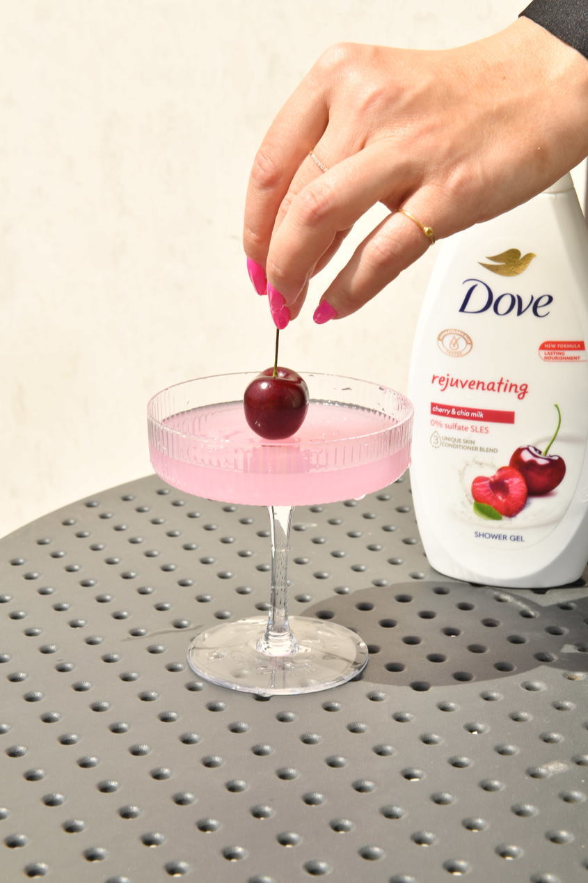 DOVE Shower Gel Cherry and Chia