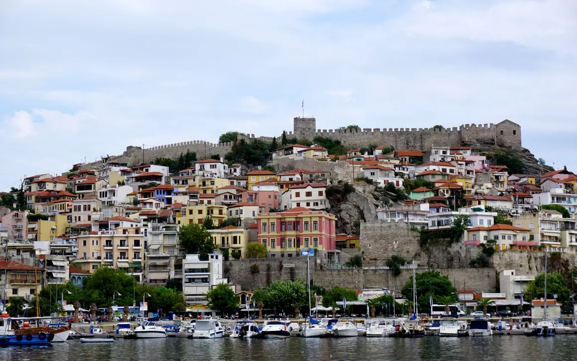 Българинът, свалил гръцкия флаг в Кавала, е с нови обвинения