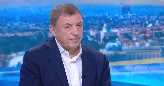 Мит ли е намекът на Алексей Петров за връщане в ДАНС?