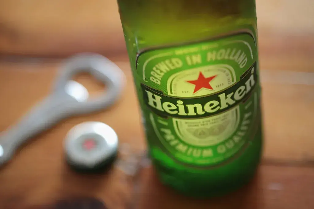 Heineken напусна руския пазар, продаде бизнеса си за 1 евро