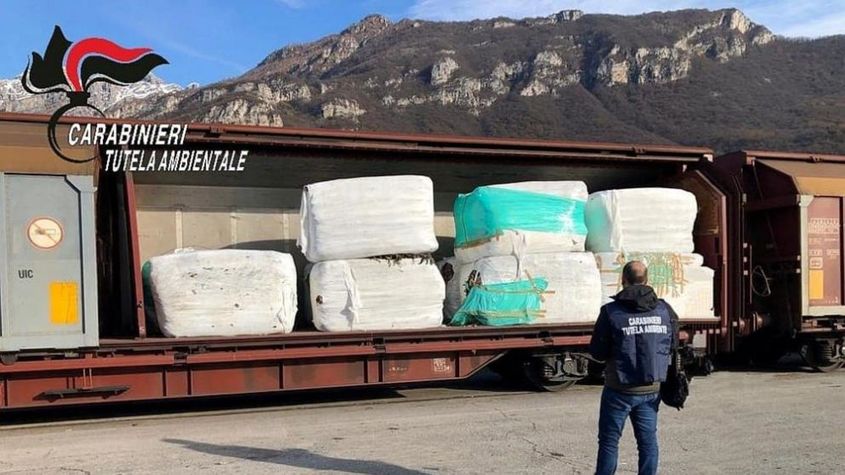 МВР разследва вноса на 9000 т отпадъци от Италия