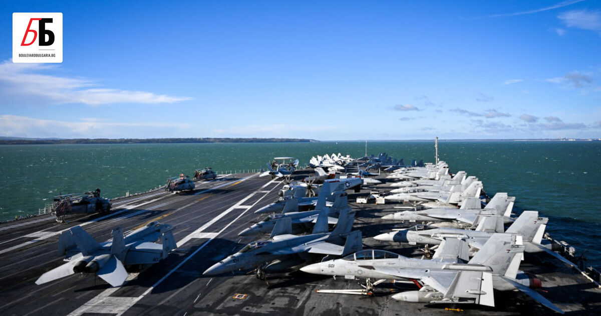 Американският военен самолетоносач Джералд Р. Форд e пристигнал в Анталия,