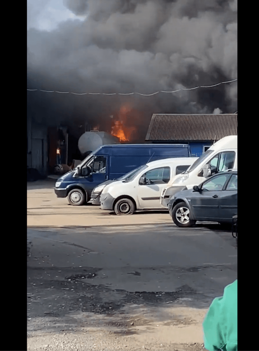 Пожар изпепели петролно депо в Санкт Петербург