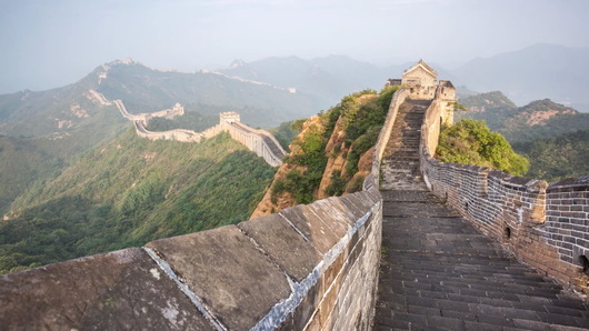 Част от Великата китайска стена е сериозно повредена от строителни