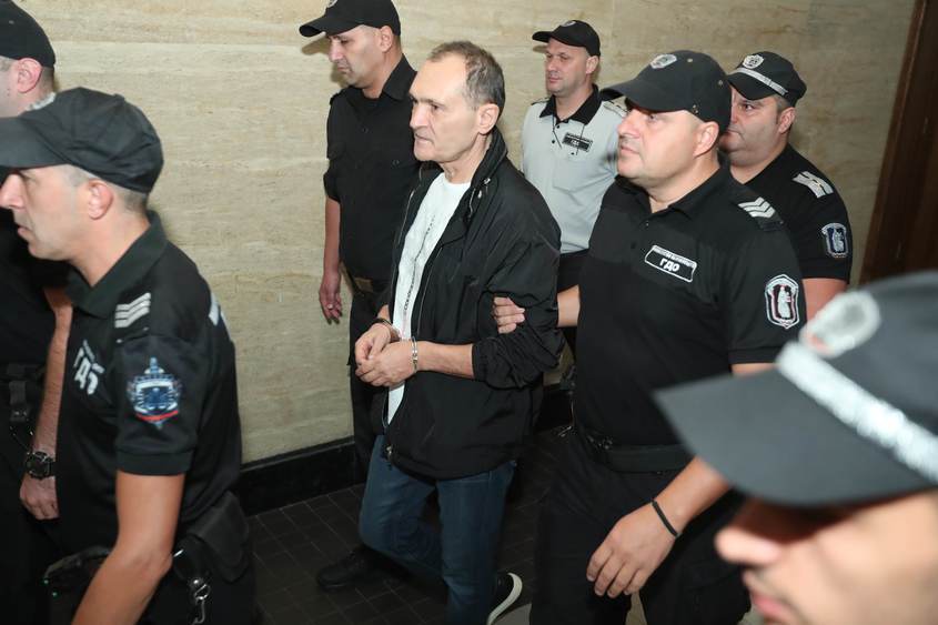 Съдът намали паричната гаранция на Васил Божков от 1,5 млн. лв на 500 хил. лв.