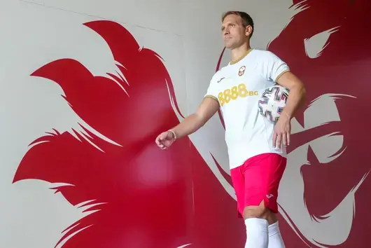 "Мачът на надеждата" събира легенди на българския и световния футбол в Деня на Съединението