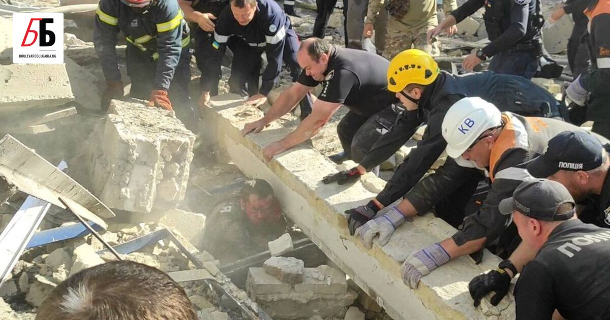 Поне един човек е загинал, а други са ранени след