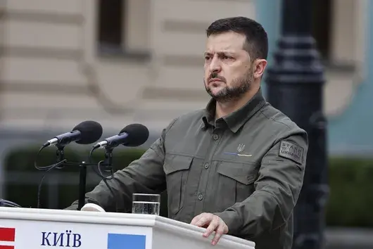 Зеленски чака официален отговор от САЩ дали е спряна военната помощ