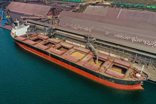 Русия планира да саботира търговските кораби със зърно с мини в Черно морe, според британското разузнаване