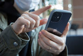 Apple ще актуализира iPhone 12, след като Франция го забрани заради висока радиация