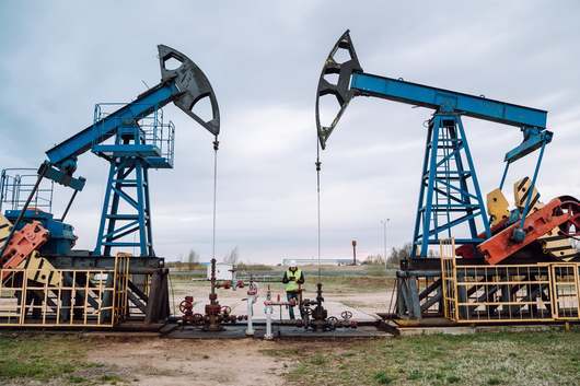 Ограниченият добив на петрол от Русия и Саудитска Арабия в