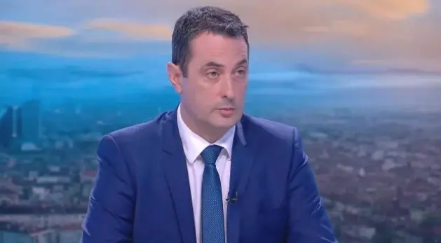 Гвоздейков отказа търг за влакове за 1,1 млрд. лв., подготвя се пряко договаряне