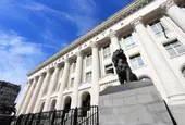 Магистратите си купуват все по-скъпи коли от 2019 г. насам 