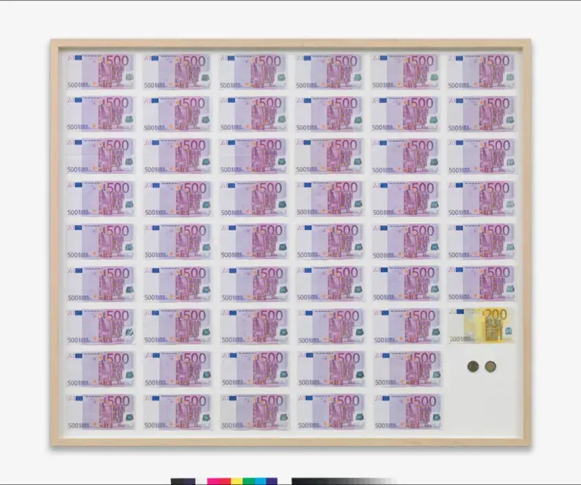 Художник трябва да върне на музей $77 хил. след като изпрати празни платна с надпис ,,Взимай парите и бягай"
