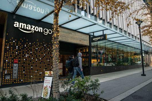 Amazon се включва в надпреварата за изкуствен интелект с инвестиция от $4 млрд.