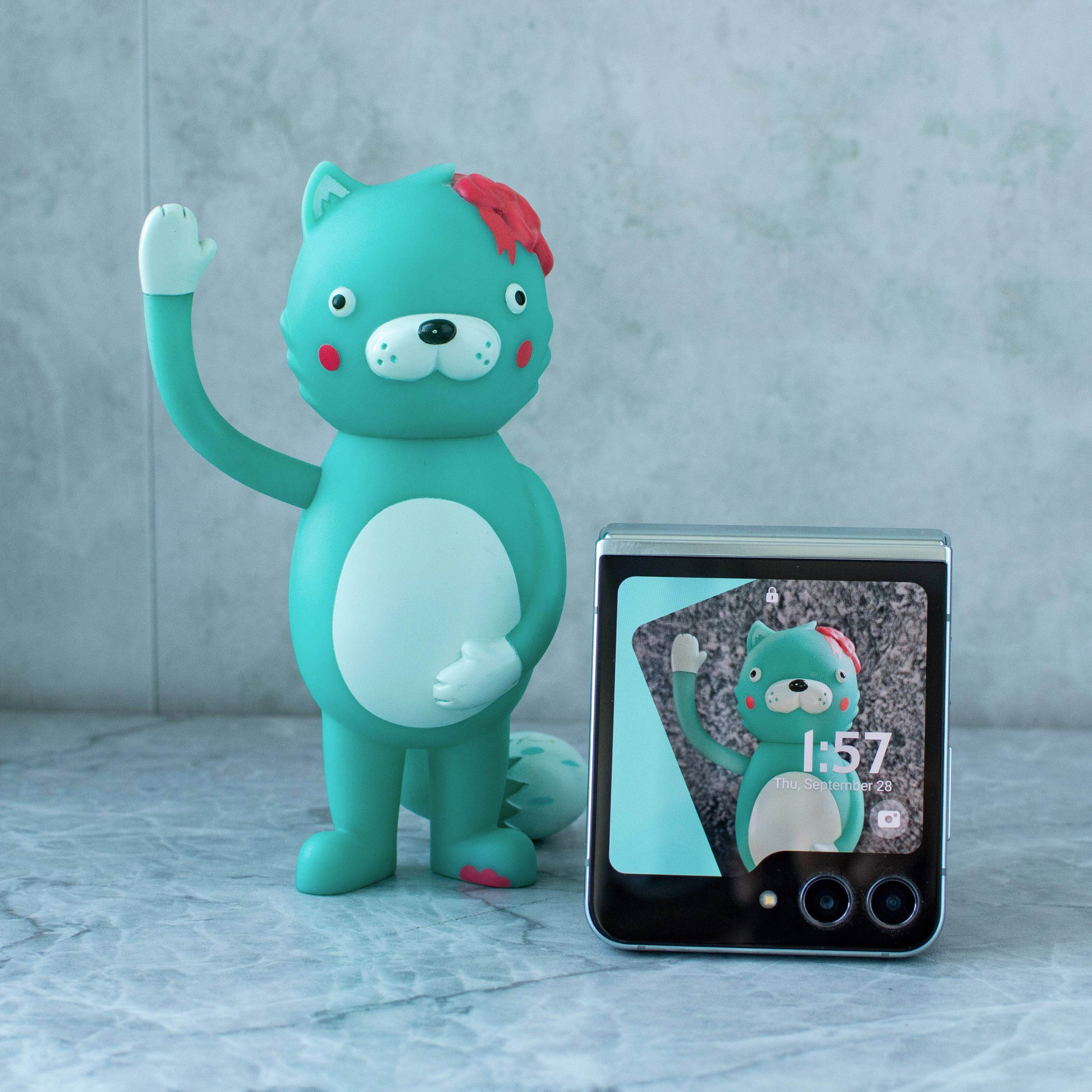 Сезонът на сгъваемите телефони: tips&tricks за Samsung Galaxy Z Flip5