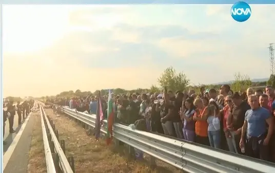 Блокадата на АМ "Тракия" продължава седми ден