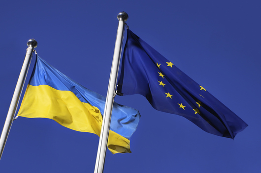 До края на годината ЕС започва преговори за присъединяване на Украйна, дори да не е изпълнила всички условия