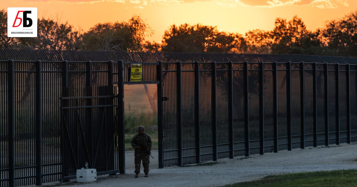 Администрацията на американския президент Джо Байдън ще продължи да строи