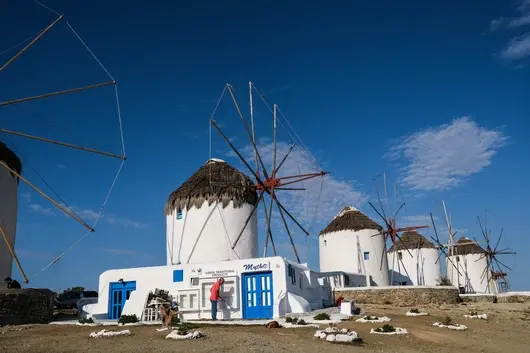 52 случая за един ден: Covid-19 отново атакува Гърция