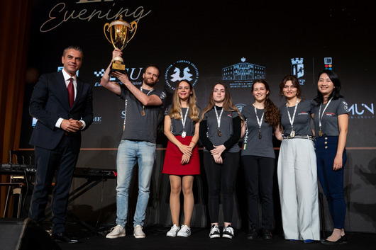 Салимова взе сребърен медал на европейското отборно по шахмат в редиците на унгарски отбор 