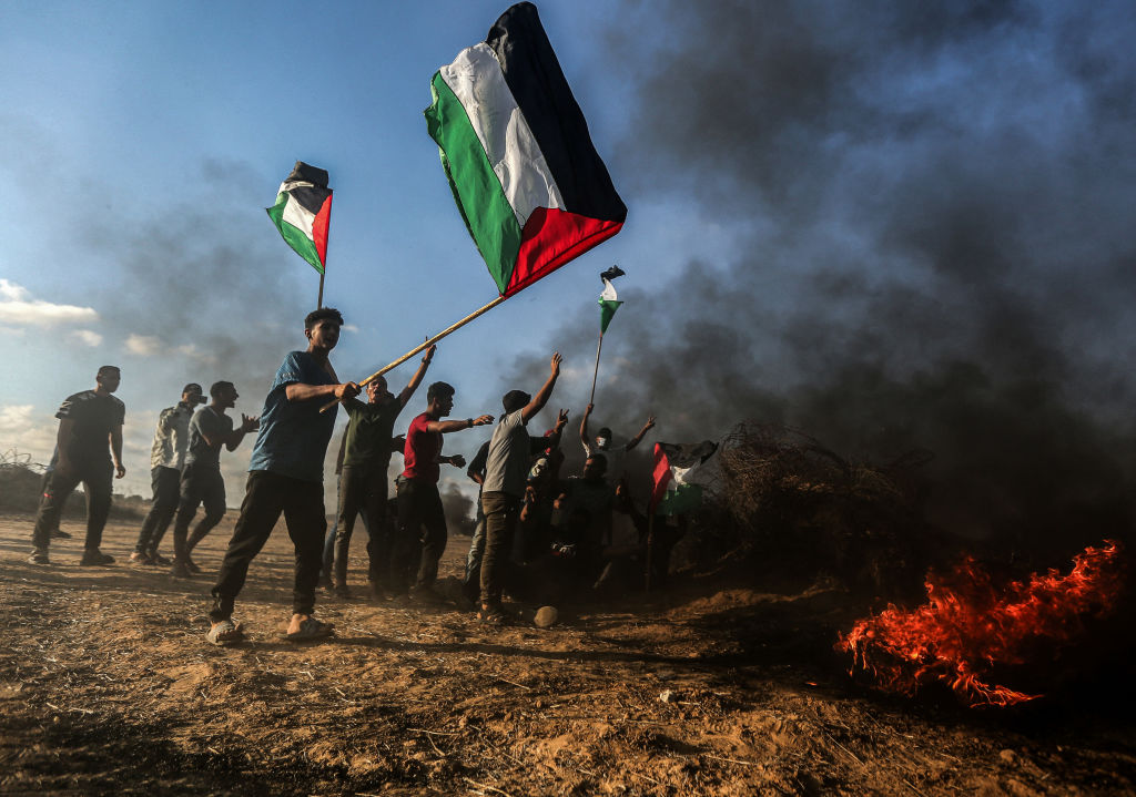Снимка на палестинци от сраженията на "Хамас" срещу Израел