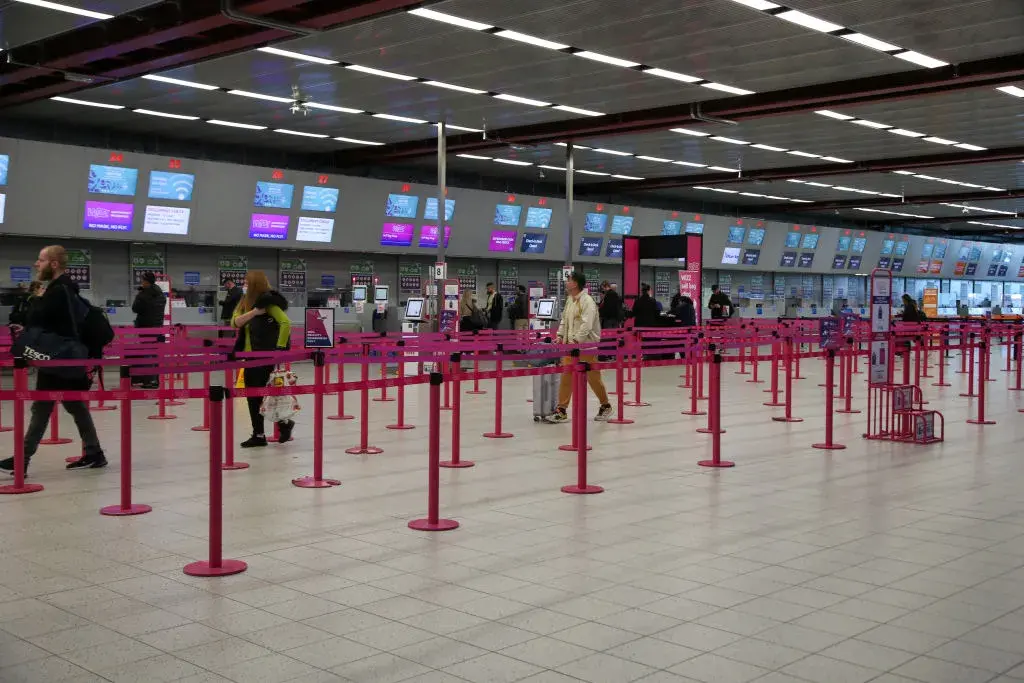 Не електромобил, а дизелова кола е причината за пожара на летище "Лутън" 