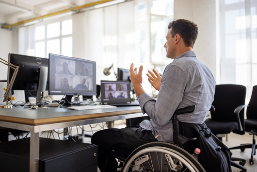 Хората с увреждания са подложени на различни предизвикателства включително социални