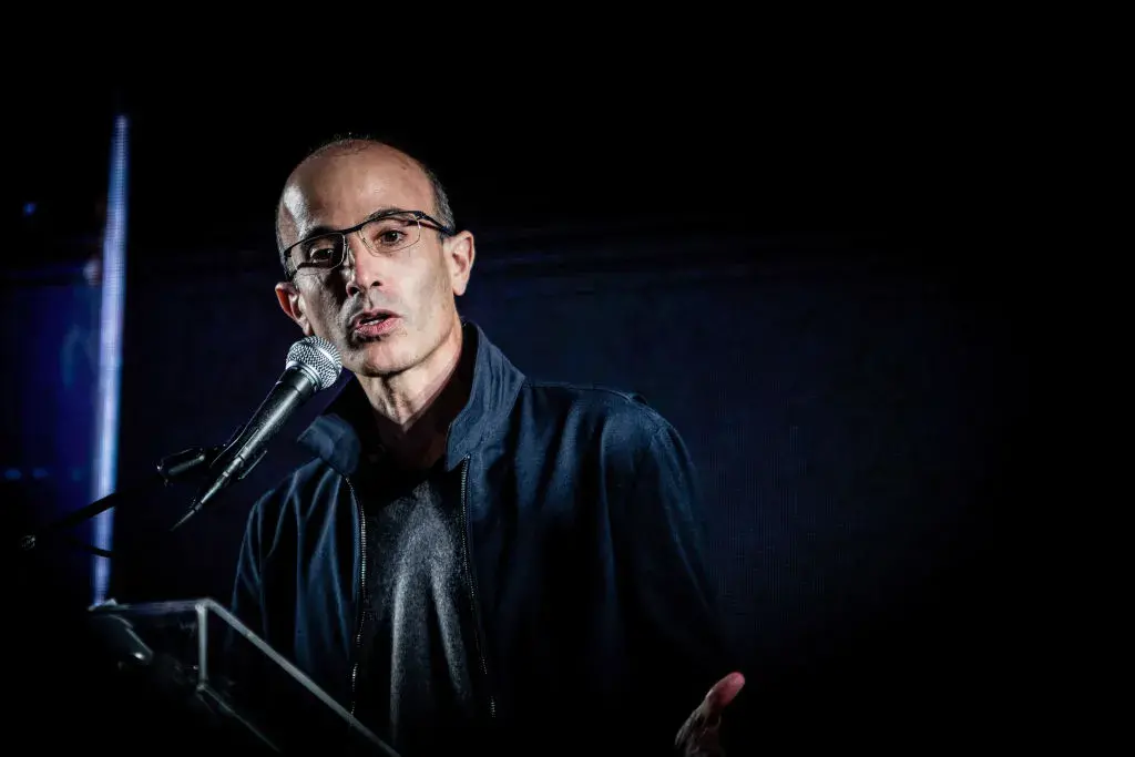 Ювал Ноа Харари: Светът трябва да се намеси в Газа и да разоръжи "Хамас"